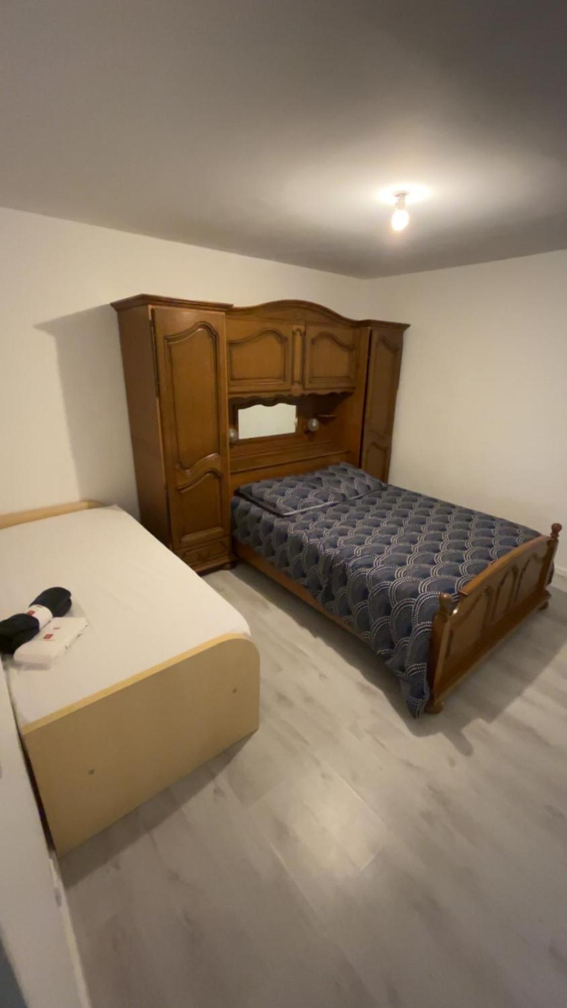 Stade Ol Et Grand Large 1 Chambre Decines-Charpieu Luaran gambar